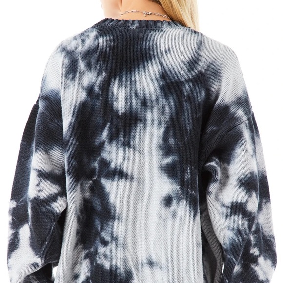 LF Oversized Crystal Die Sweater - Picture 3 of 9